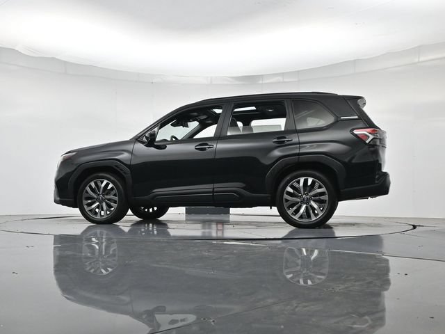 Used 2025 Subaru Forester Touring AWD/4WD image 32
