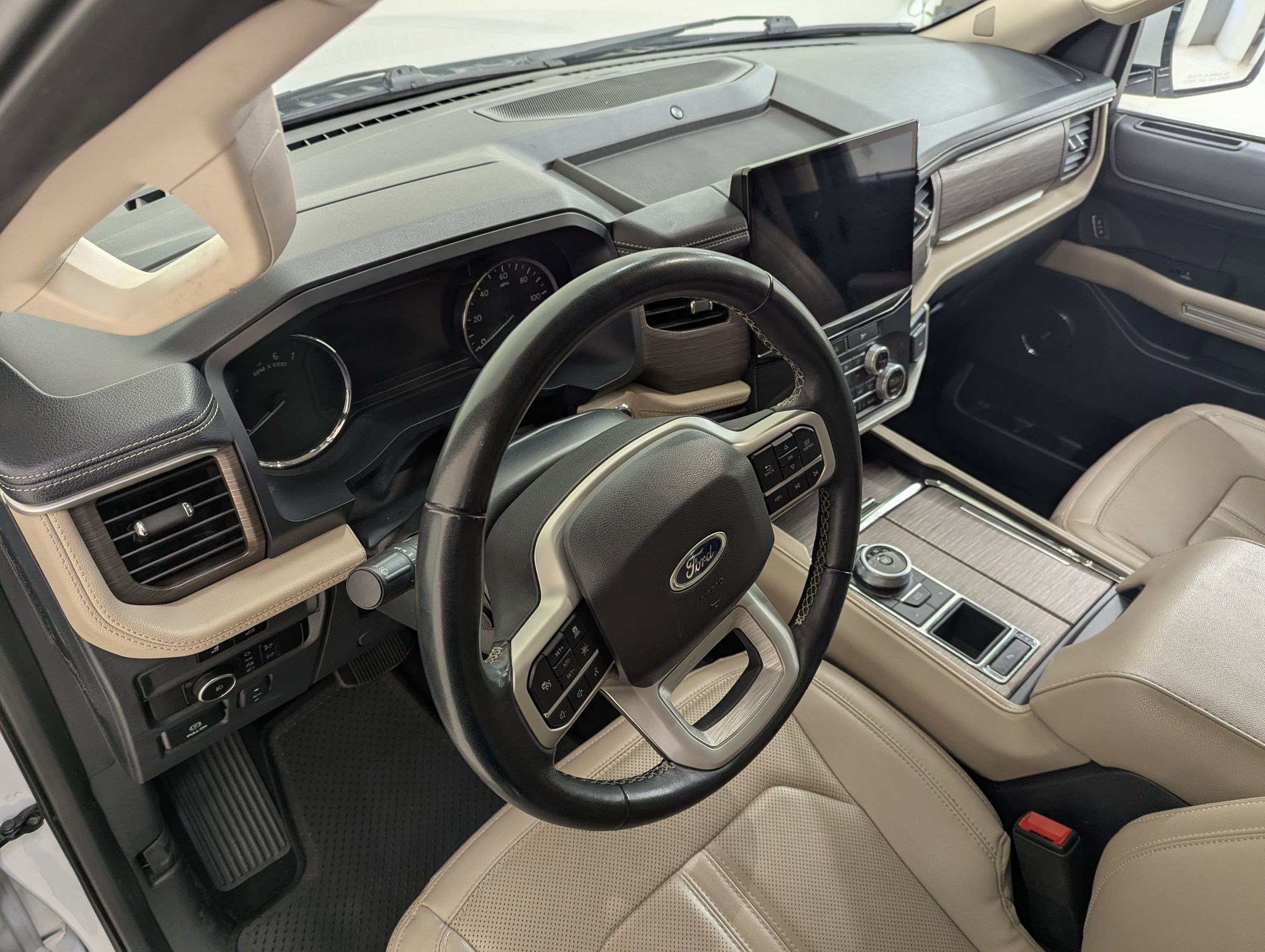 Certified 2024 Ford Expedition Max Limited image 4