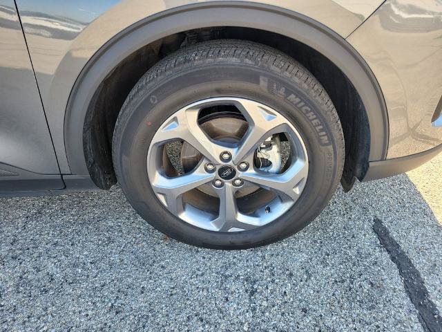 Certified 2025 Ford Escape ST-Line FWD image 6