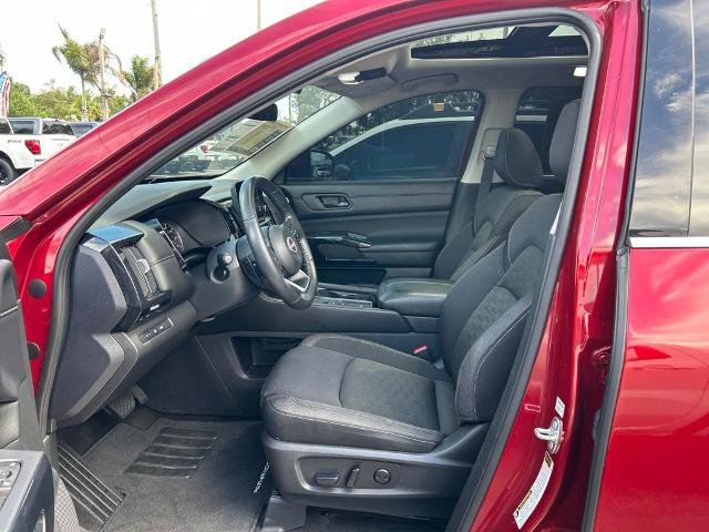 Used 2024 Nissan Pathfinder SV w/ SV Premium Package FWD image 15