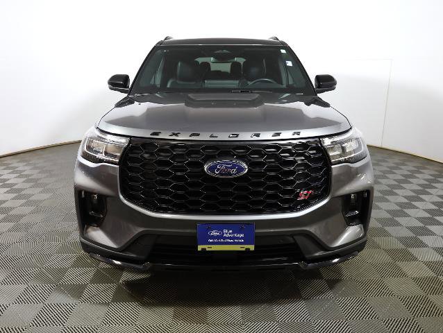 Certified 2025 Ford Explorer ST image 3