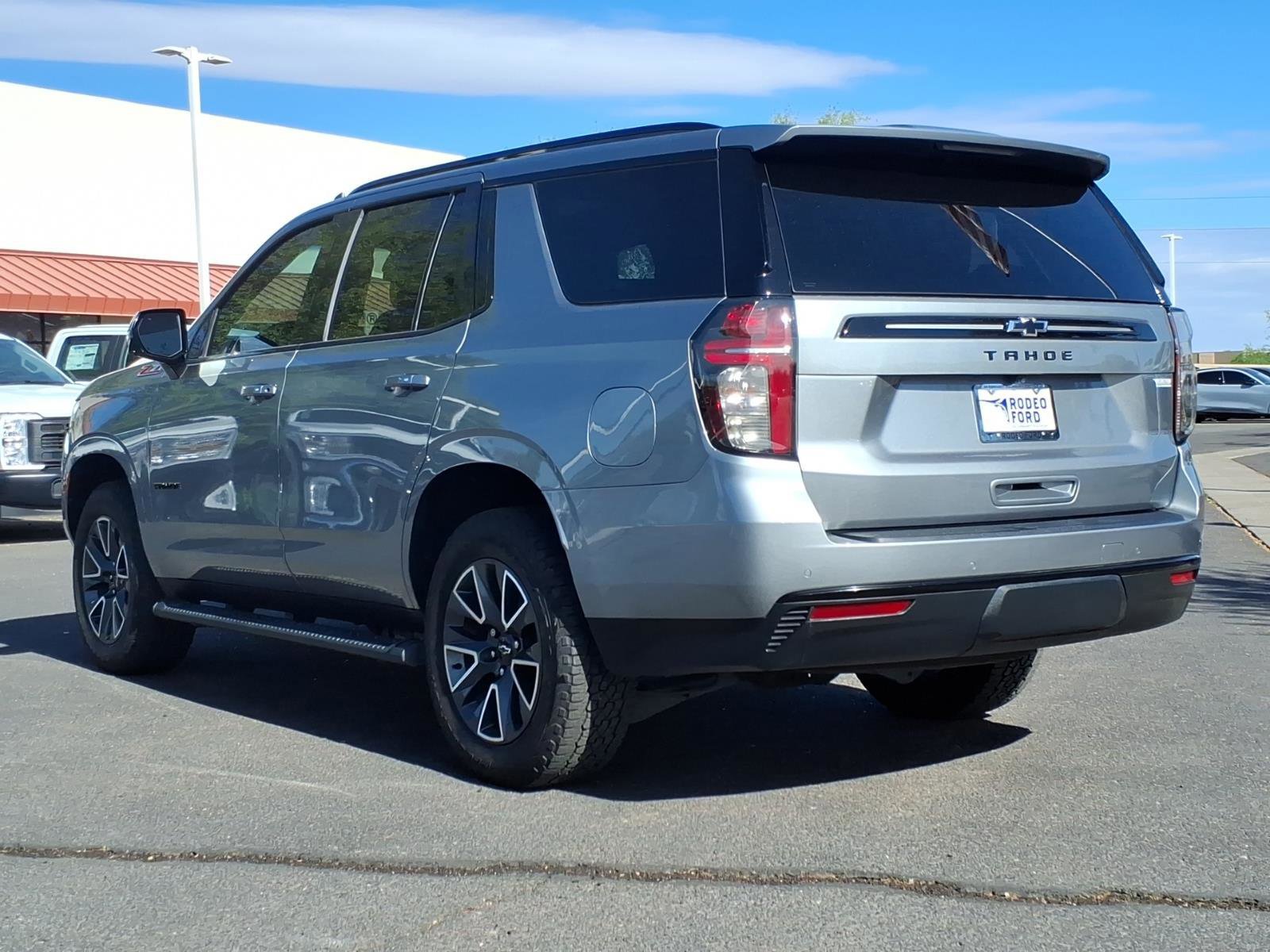 Used 2023 Chevrolet Tahoe Z71 w/ Luxury Package image 5