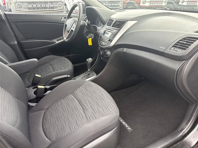 Used 2017 Hyundai Accent SE FWD image 17