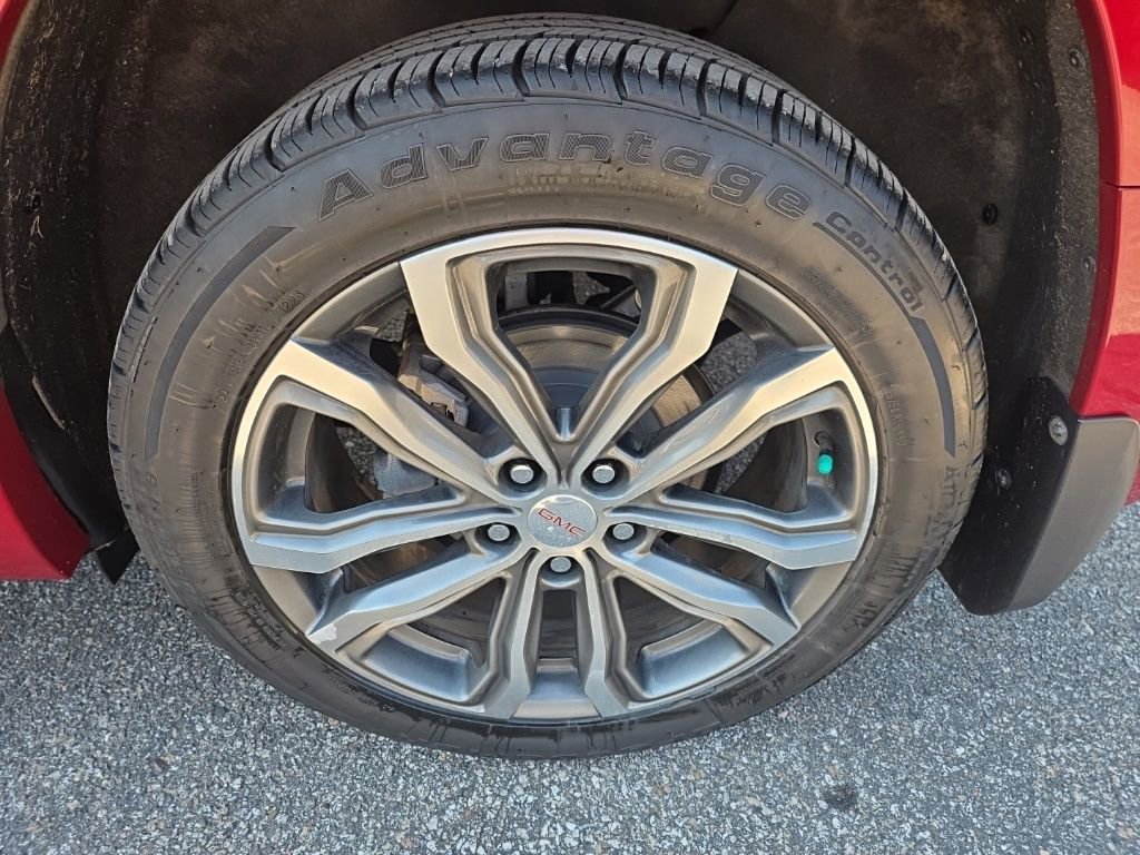 Used 2020 GMC Terrain Denali w/ Denali Premium Package image 10