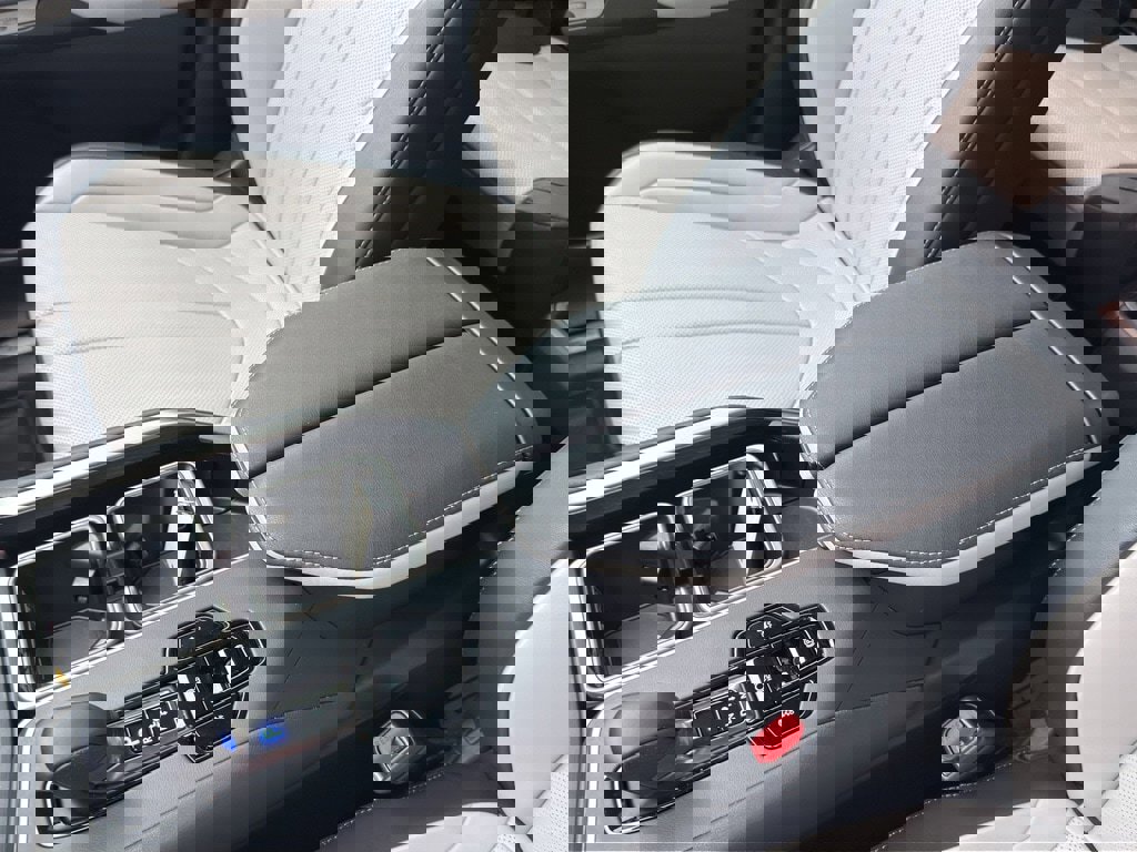 Used 2025 Lexus TX 500h AWD w/ Technology Package image 30