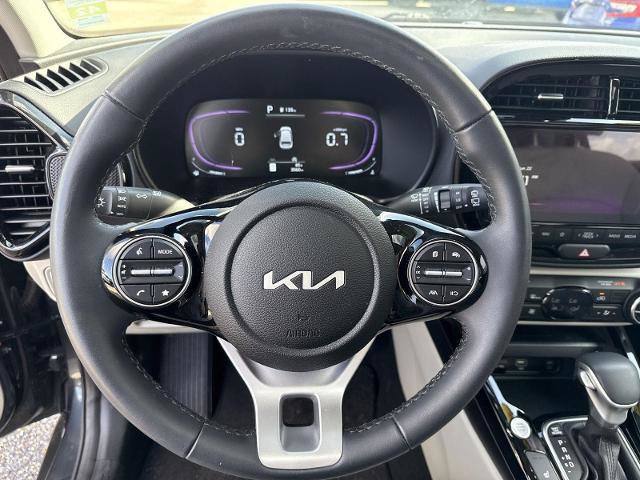 Used 2025 Kia Soul EX FWD image 11