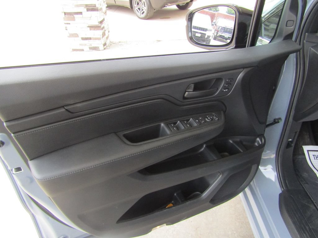 Used 2025 Honda Odyssey Sport-L image 22