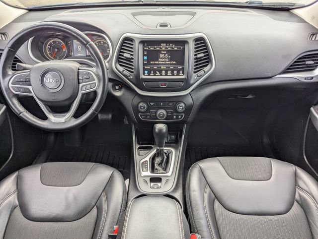 Used 2018 Jeep Cherokee Latitude Plus image 14