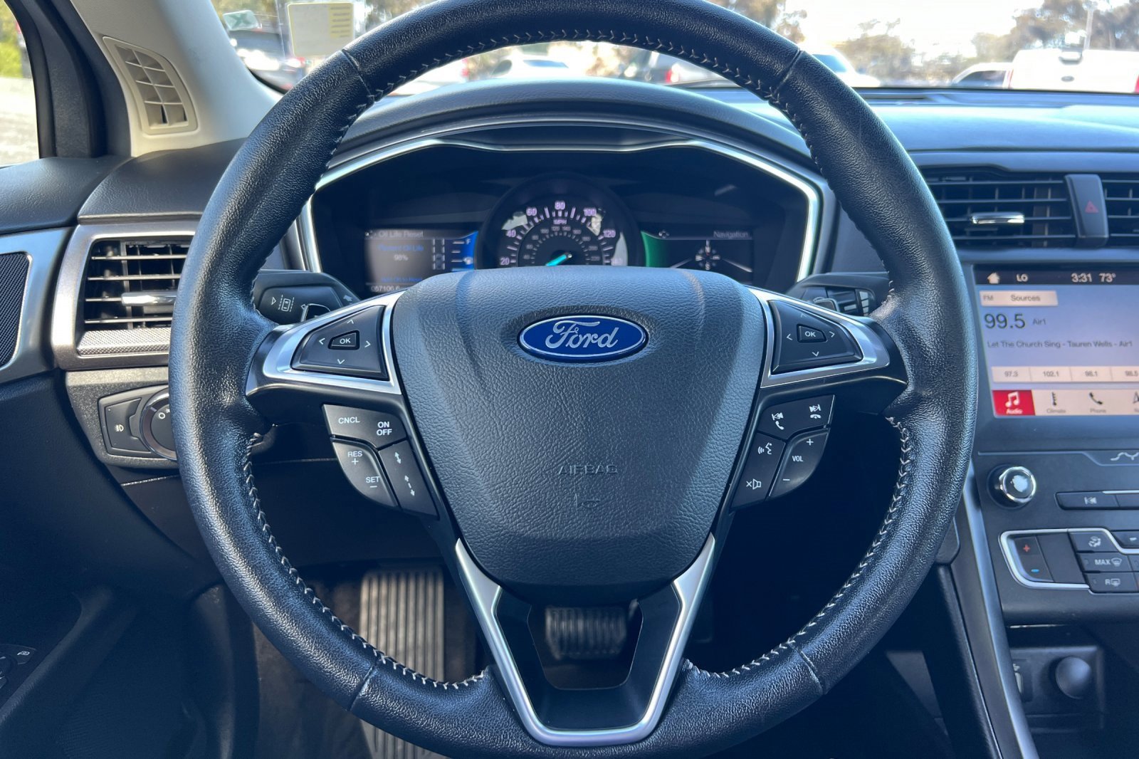 Certified 2019 Ford Fusion SE w/ Equipment Group 151A image 24