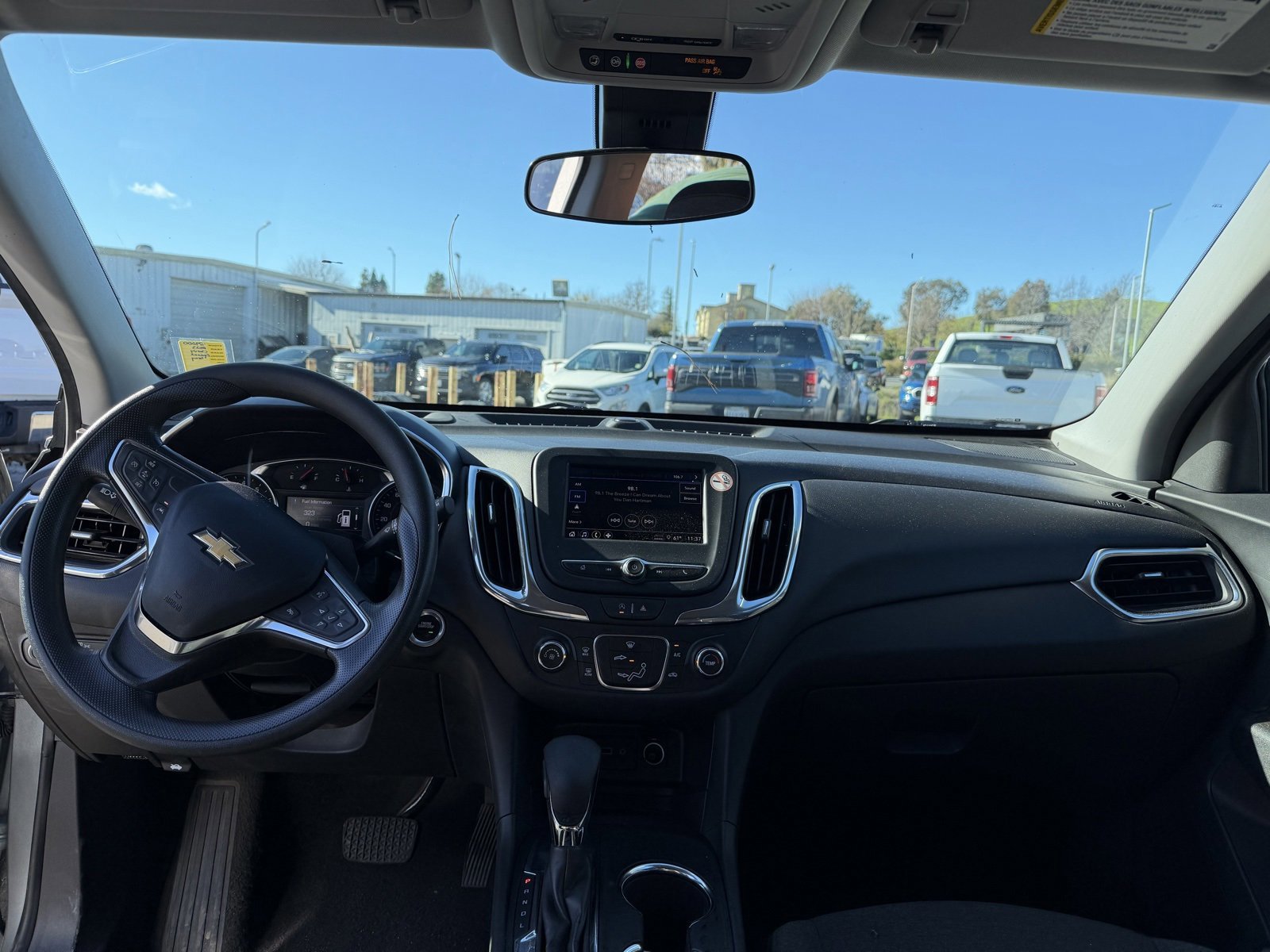 Used 2023 Chevrolet Equinox LT image 11