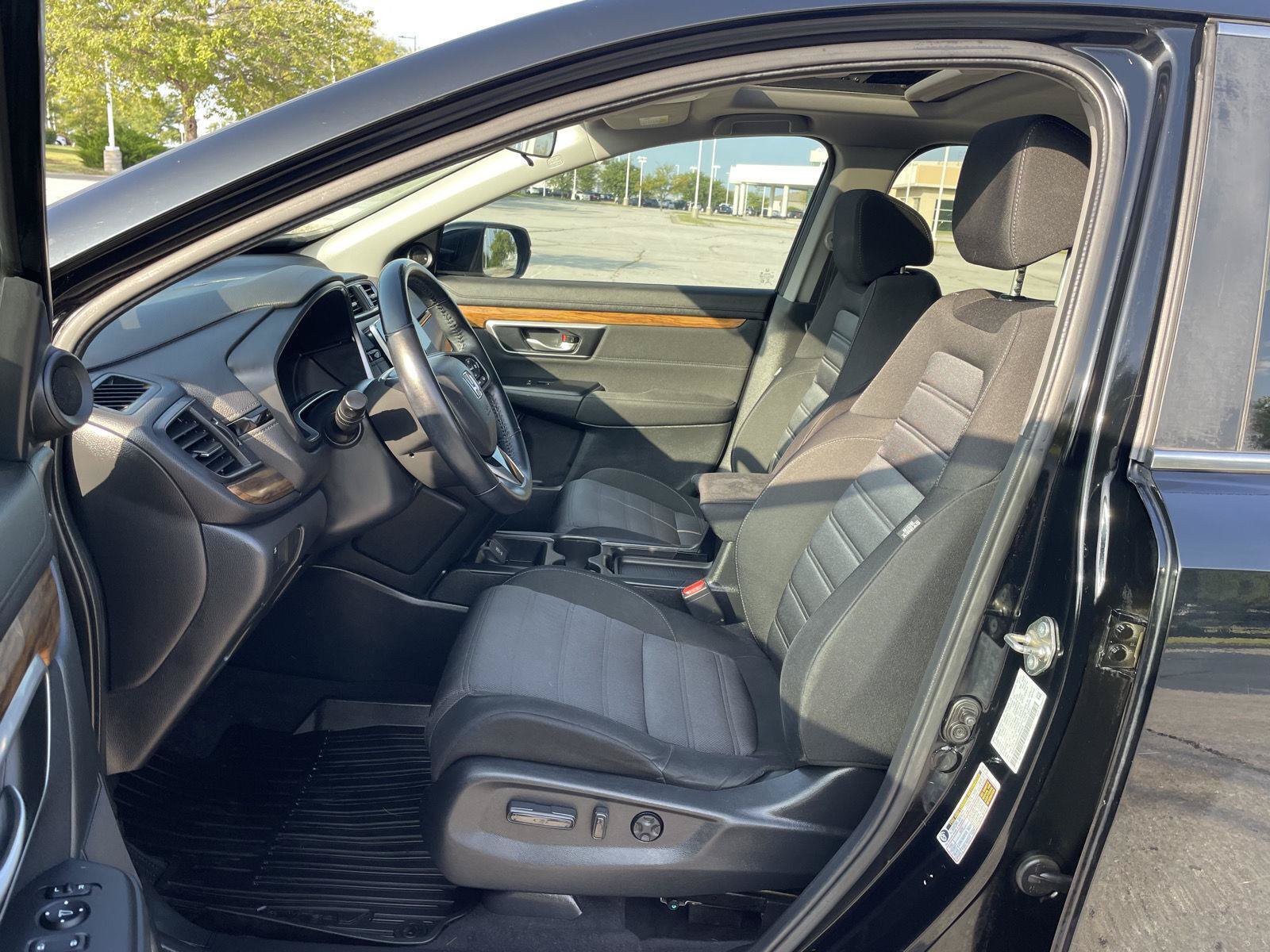 Used 2017 Honda CR-V EX image 16