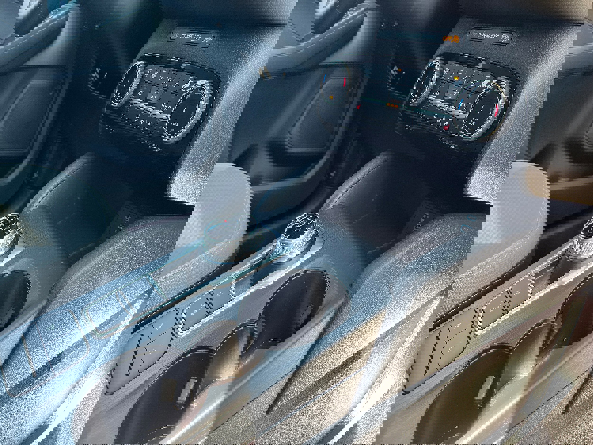 Certified 2022 Ford Escape SE w/ Convenience Package image 15