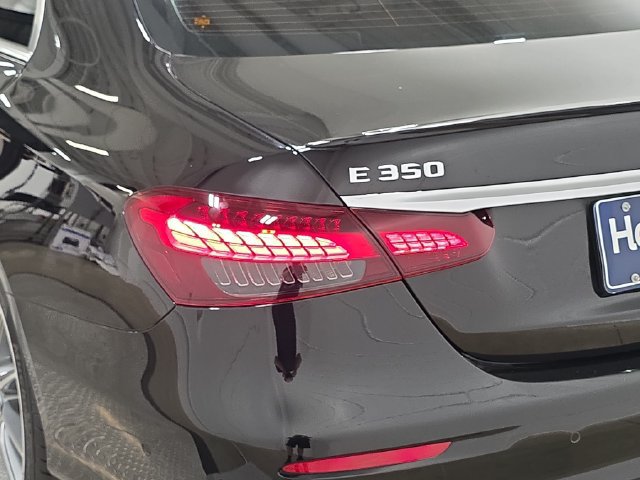Used 2023 Mercedes-Benz E 350 4MATIC Sedan image 34