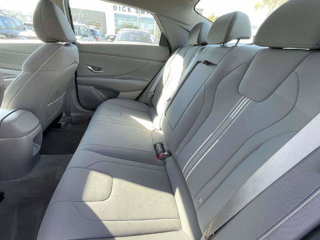 Used 2025 Hyundai Elantra SEL image 10