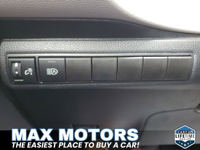 Used 2023 Toyota Corolla LE image 23
