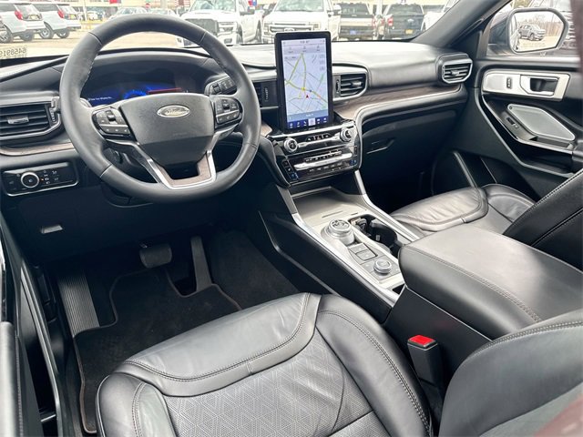 Certified 2023 Ford Explorer Platinum w/ Technology Package image 36
