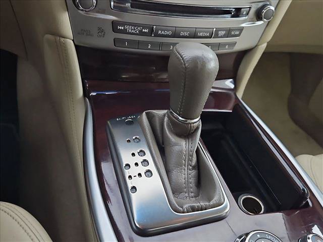 Used 2019 INFINITI Q70 Luxe AWD/4WD image 6
