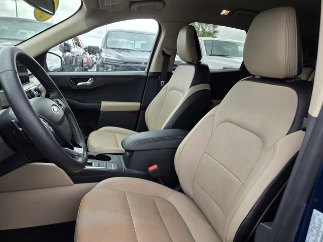 Certified 2020 Ford Escape Titanium AWD/4WD image 26
