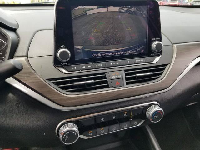 Used 2024 Nissan Altima 2.5 SV FWD image 22