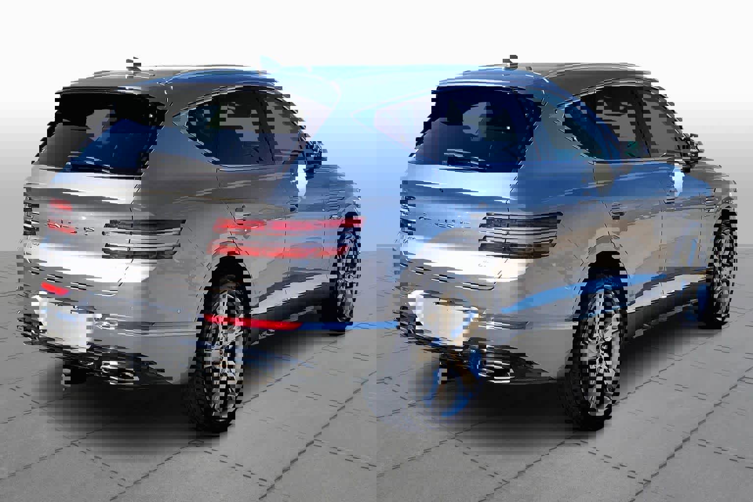 Used 2024 Genesis GV80 2.5T w/ Prestige Package image 3