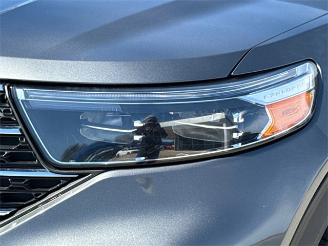 Certified 2023 Ford Explorer XLT w/ Equipment Group 202A image 4