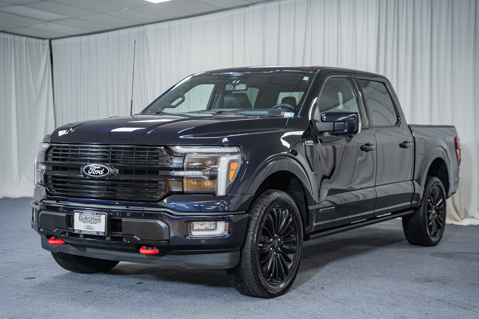 Certified 2025 Ford F150 Platinum AWD/4WD image 3