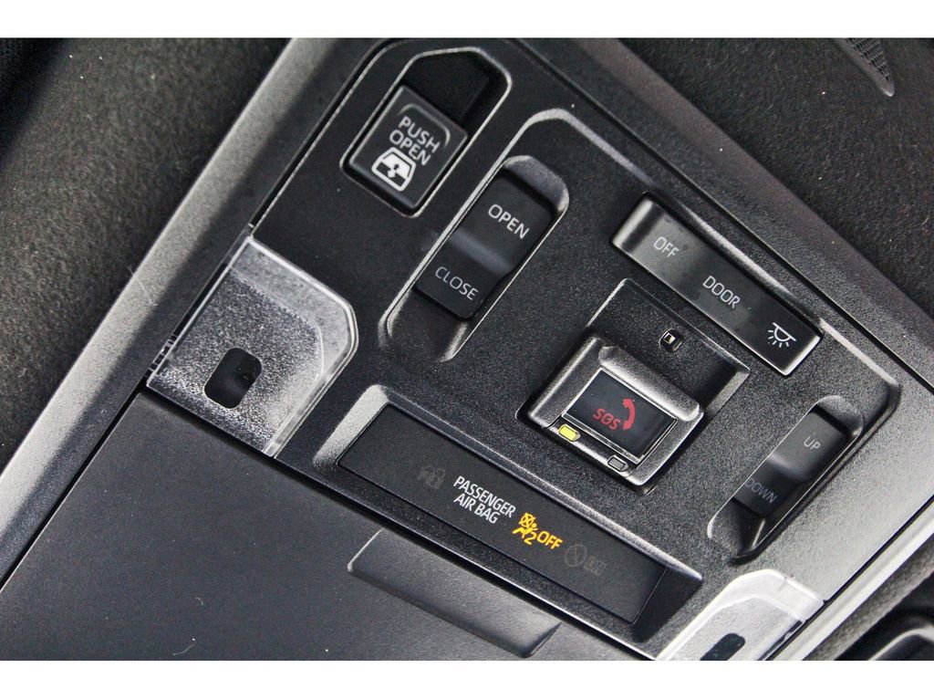 Used 2025 Toyota 4Runner TRD Off-Road Premium AWD/4WD image 24