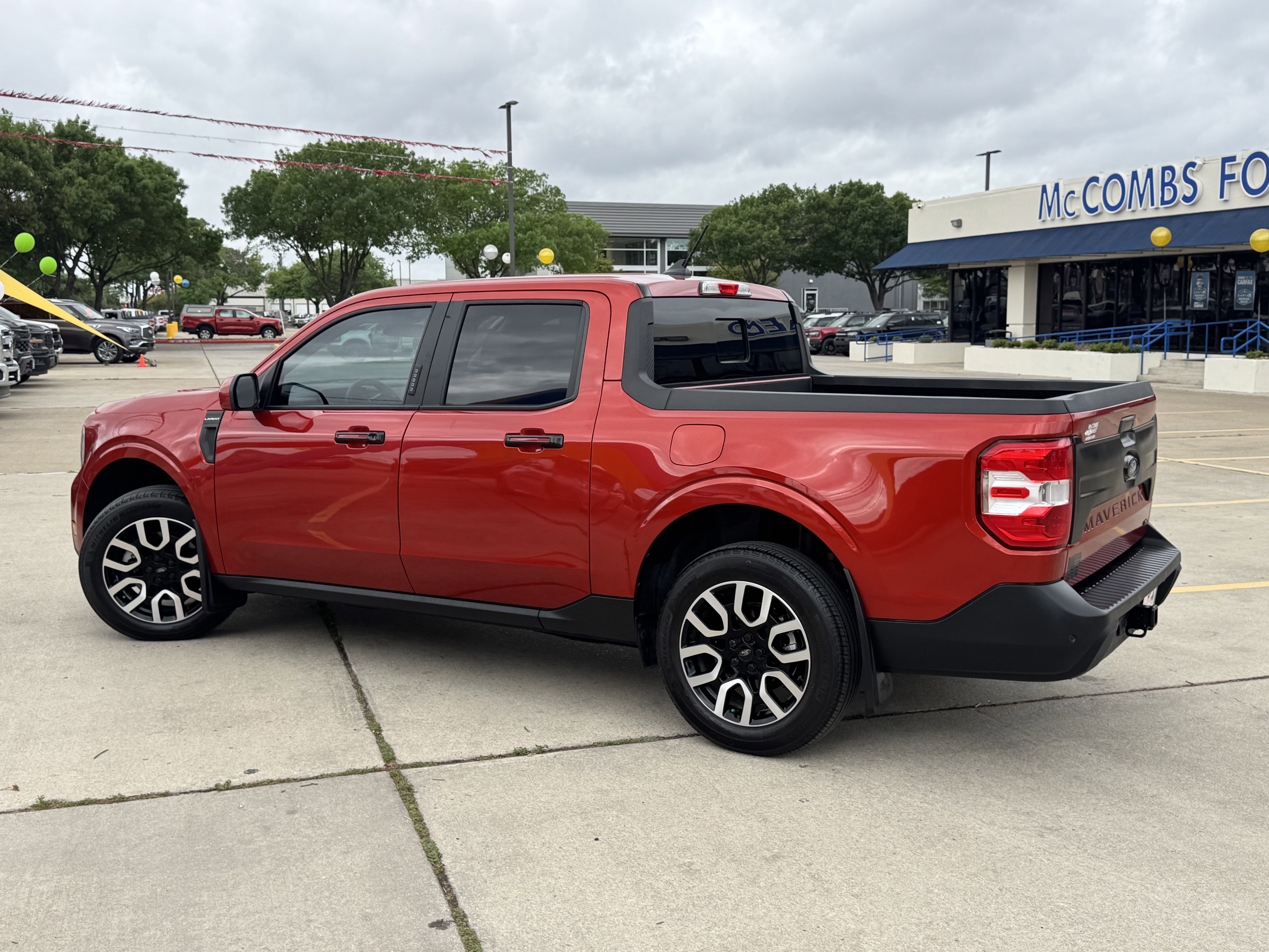 Certified 2022 Ford Maverick Lariat w/ Lariat Luxury Package image 6