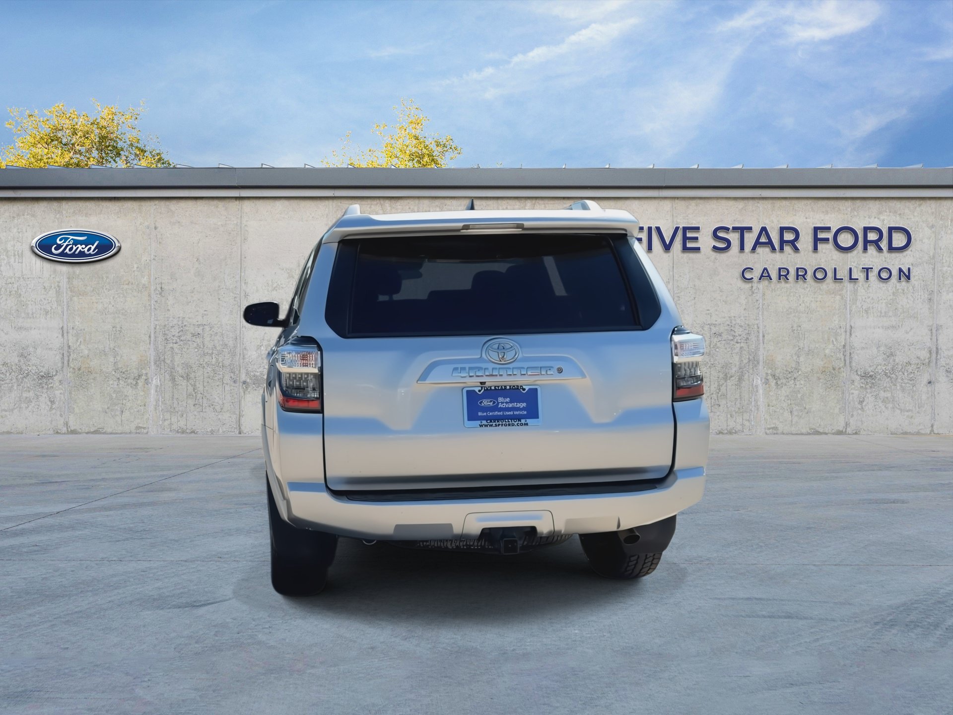 Used 2018 Toyota 4Runner SR5 RWD image 7
