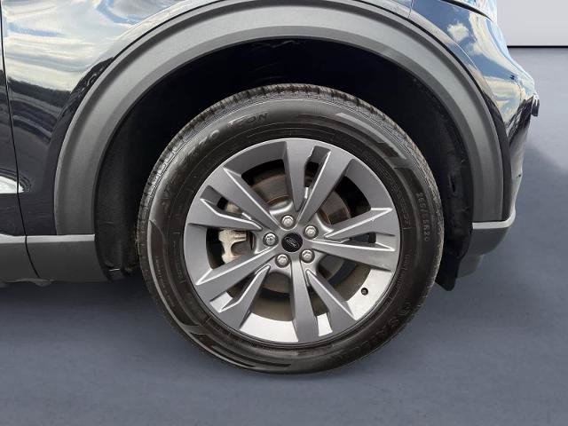 Certified 2021 Ford Explorer XLT w/ Equipment Group 202A AWD/4WD image 9