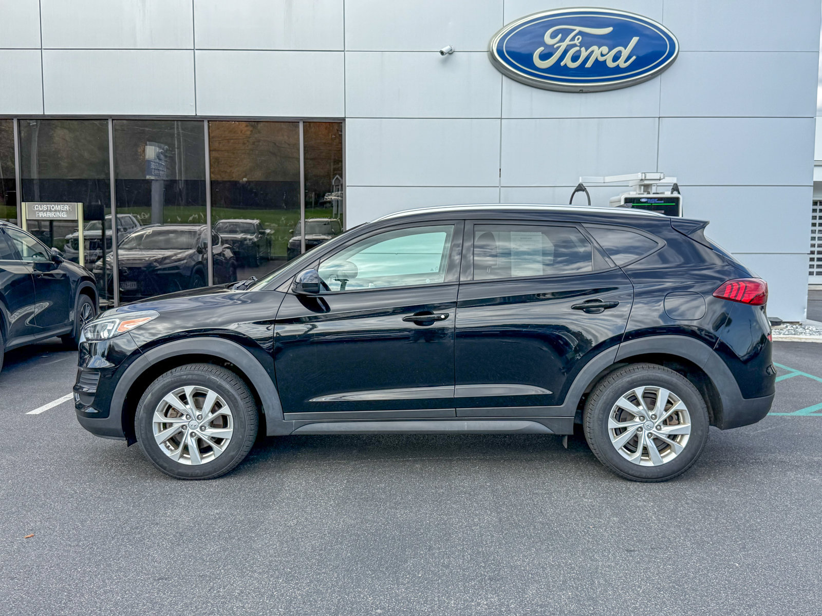 Used 2019 Hyundai Tucson Value w/ Cargo Package AWD/4WD image 8