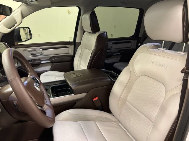 Used 2025 RAM 1500 Laramie AWD/4WD image 8