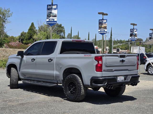 Used 2025 Chevrolet Silverado 1500 Custom Trail Boss w/ LPO, Dark Essentials Package AWD/4WD image 6
