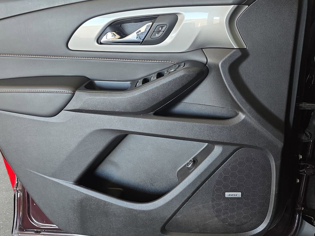 Used 2020 Chevrolet Traverse LT w/ LT Premium Package image 25