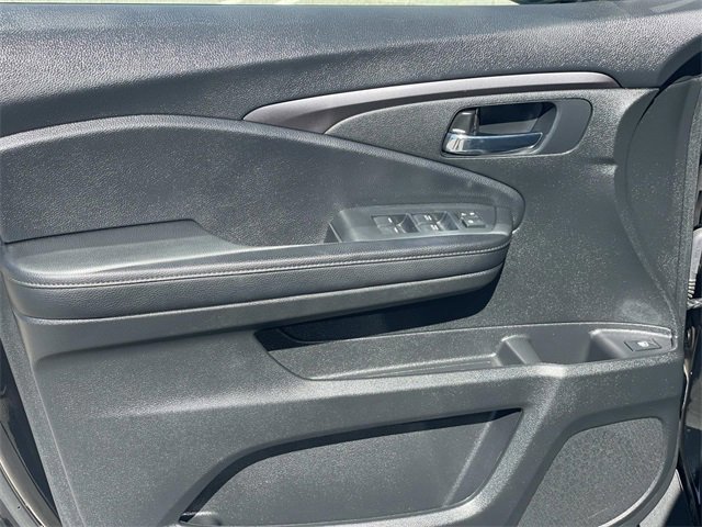 Used 2022 Honda Pilot Sport image 18