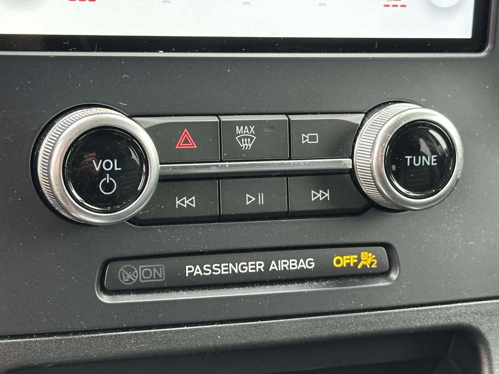 Certified 2022 Ford Edge SEL w/ Convenience Package image 28