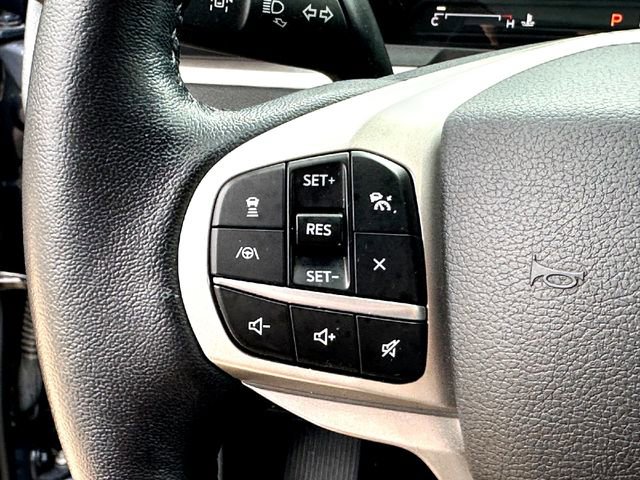 Certified 2021 Ford Explorer XLT w/ Equipment Group 202A RWD image 13