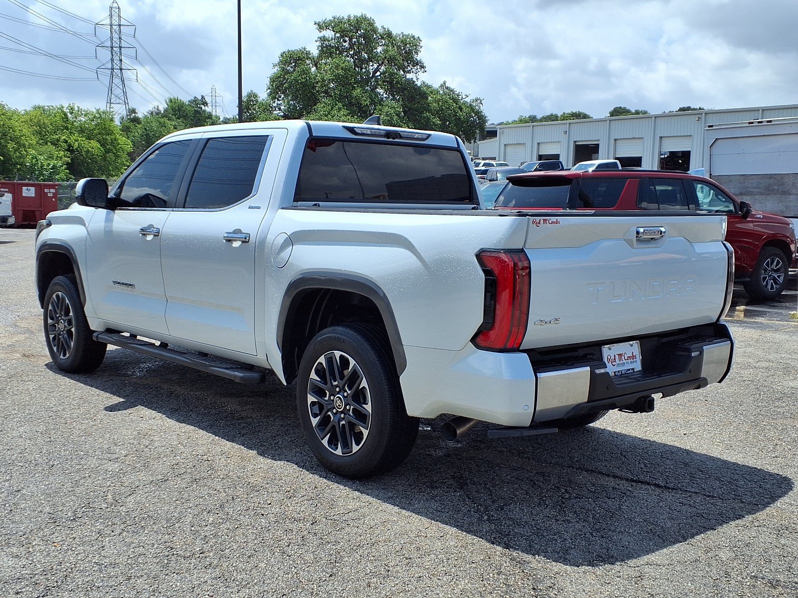 Used 2024 Toyota Tundra Limited AWD/4WD image 4