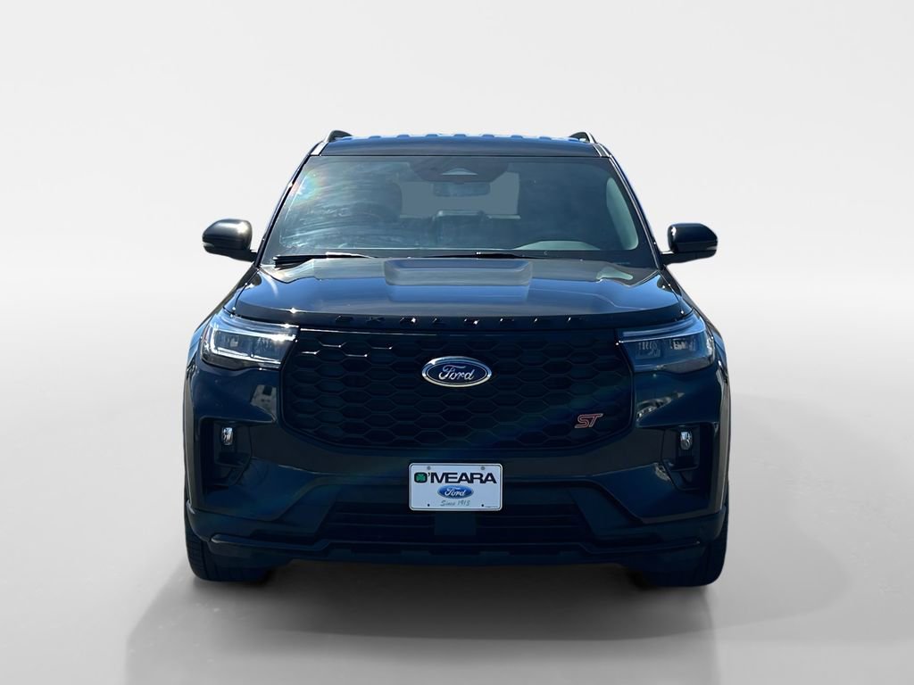 Certified 2025 Ford Explorer ST AWD/4WD image 9