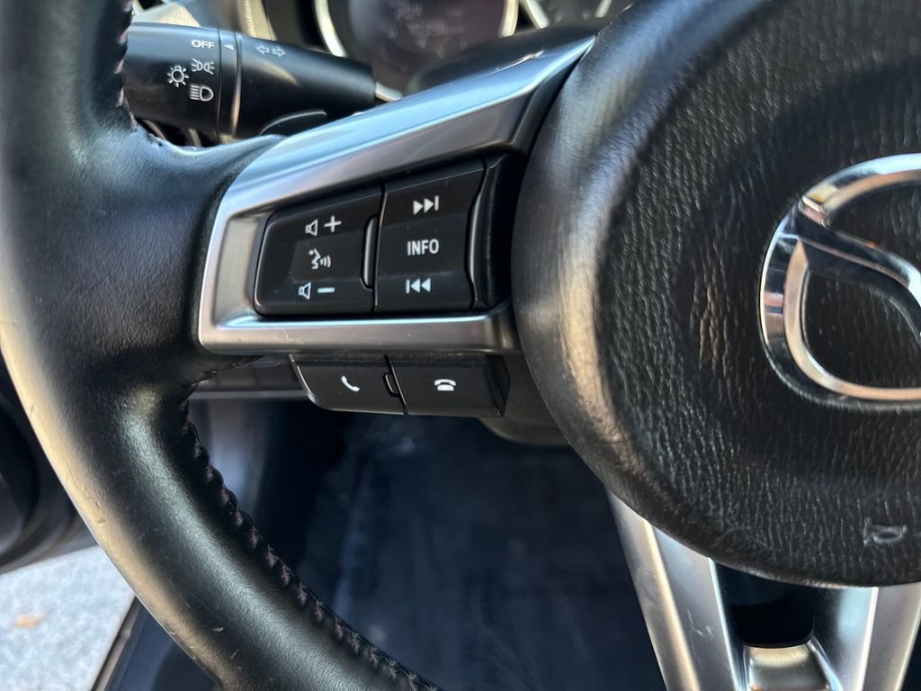 Used 2017 MAZDA MX-5 Miata Club image 15