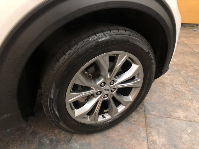 Certified 2022 Ford Explorer Limited w/ Equipment Group 301A AWD/4WD image 9