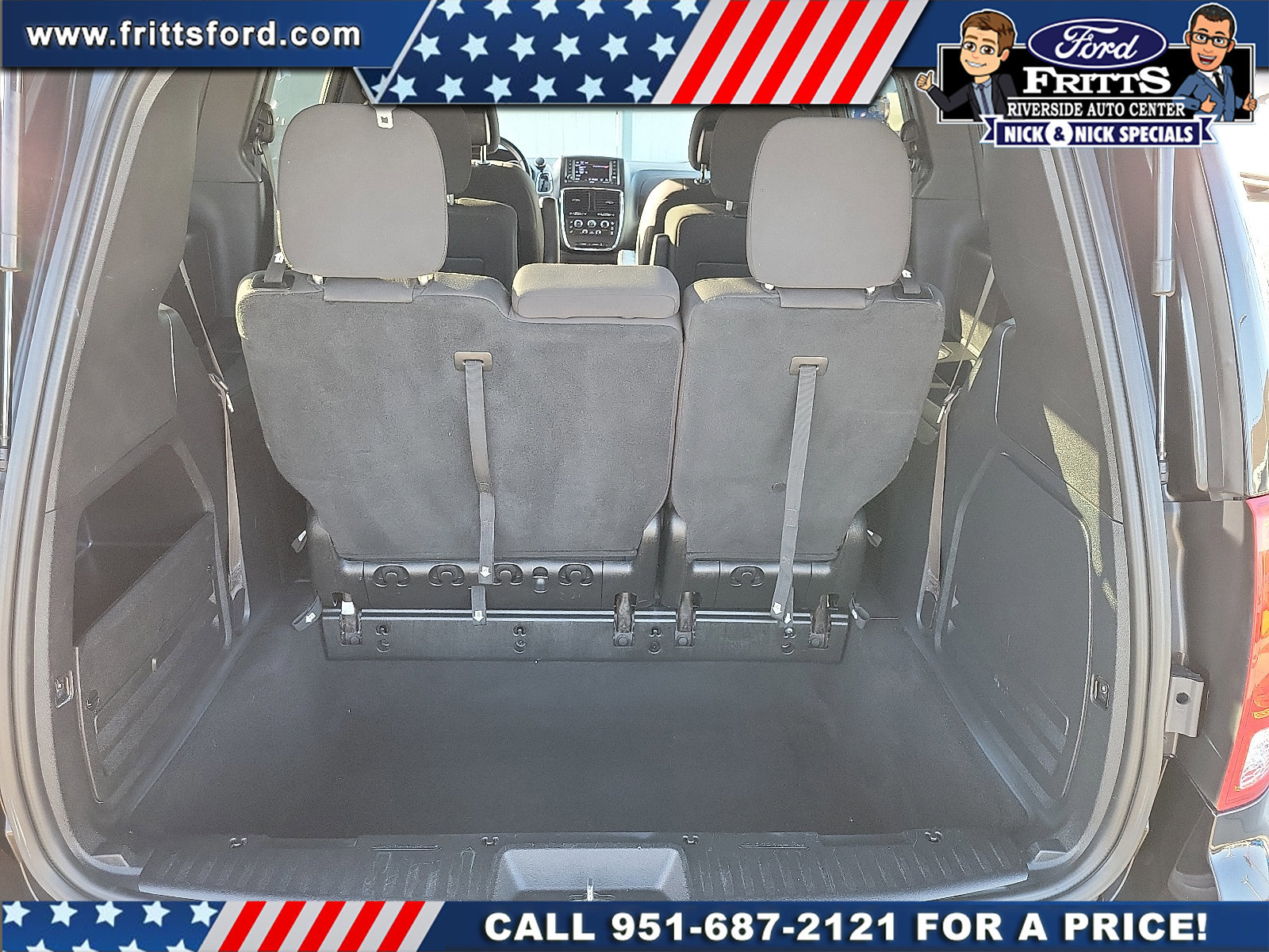 Used 2018 Dodge Grand Caravan SE image 17