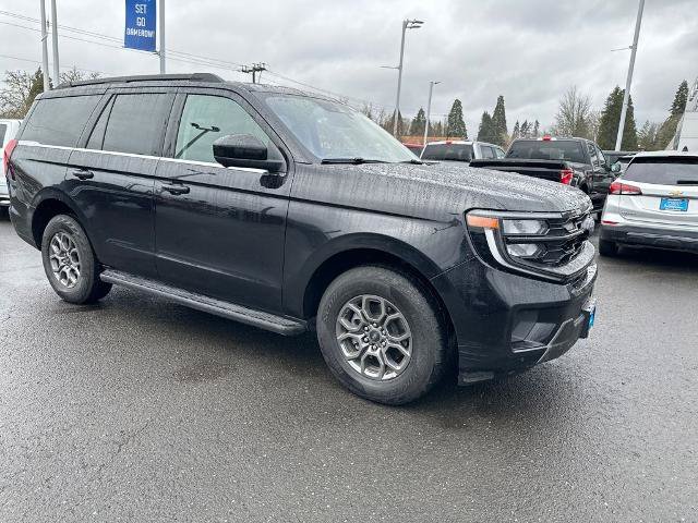 Certified 2025 Ford Expedition Active AWD/4WD image 9