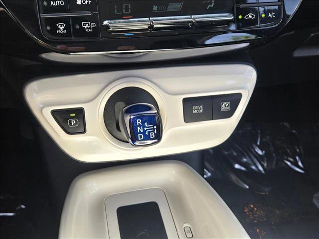 Used 2017 Toyota Prius Three FWD image 13