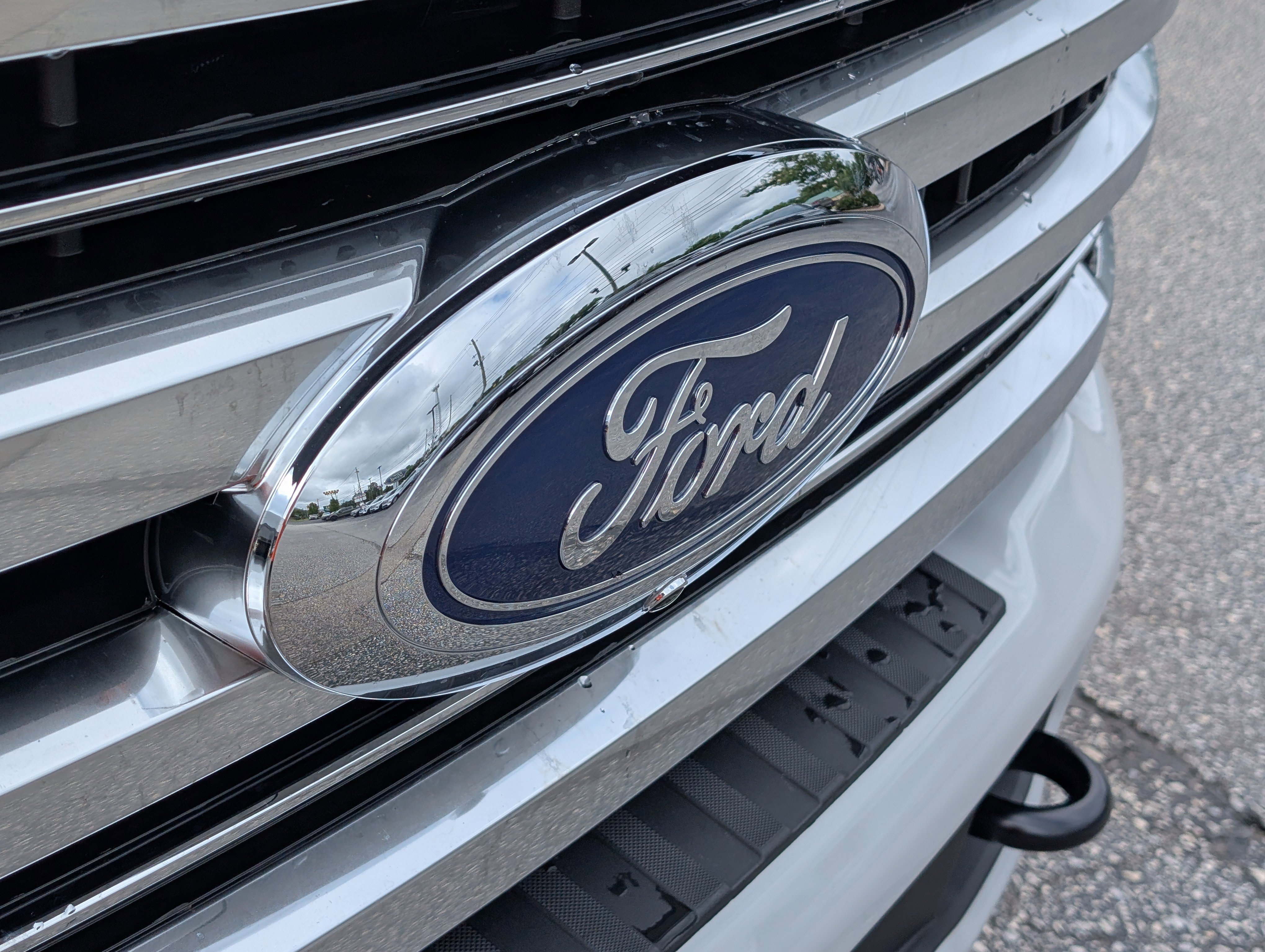 Certified 2026 Ford F250 Platinum w/ Platinum Plus Package AWD/4WD image 6