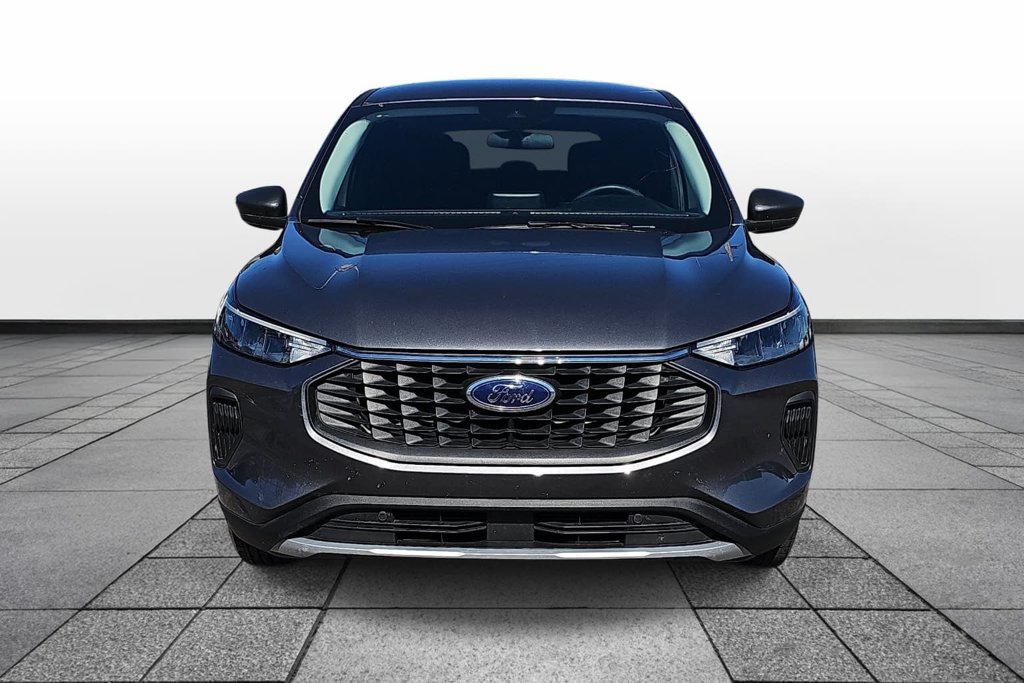 Certified 2023 Ford Escape Active AWD/4WD image 2