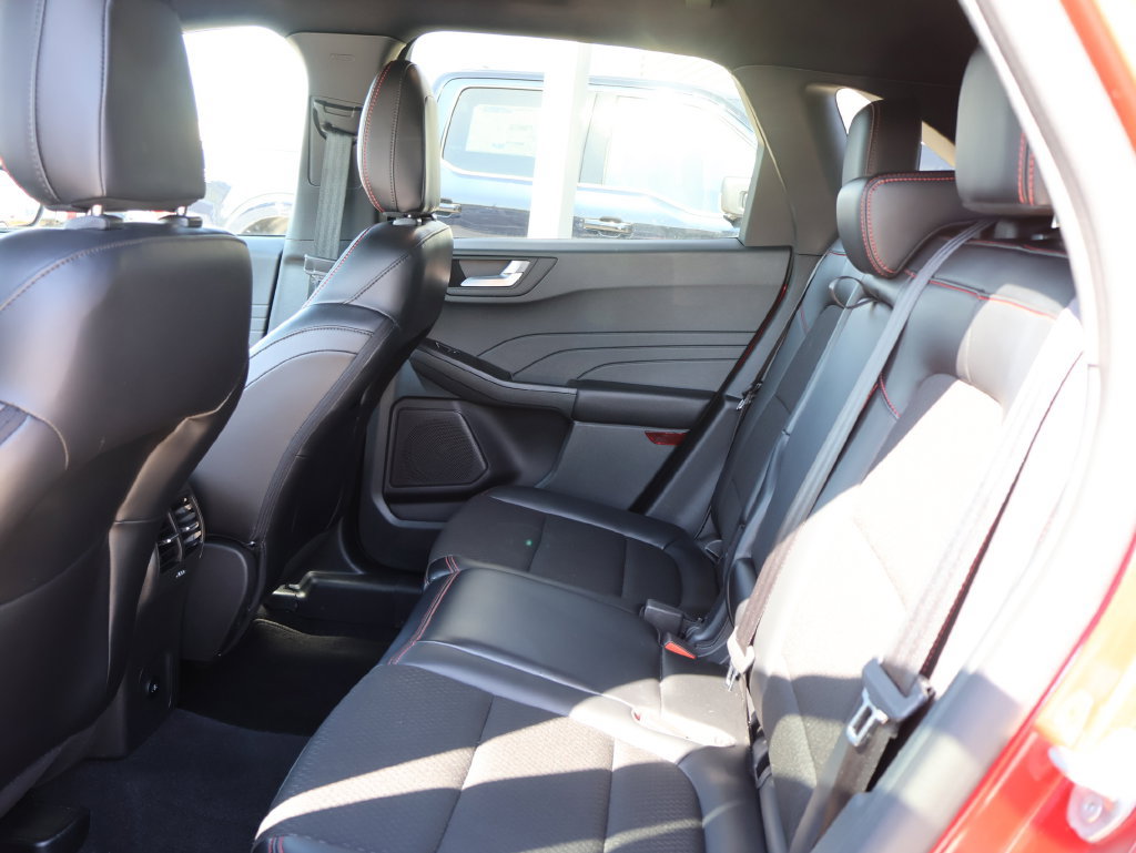 Certified 2026 Ford Escape ST-Line AWD/4WD image 17