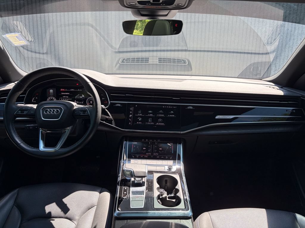 Used 2022 Audi Q8 Premium Plus AWD/4WD image 28