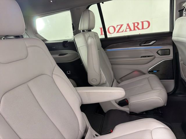 Used 2021 Jeep Grand Cherokee L Overland w/ Luxury Tech Group IV image 18