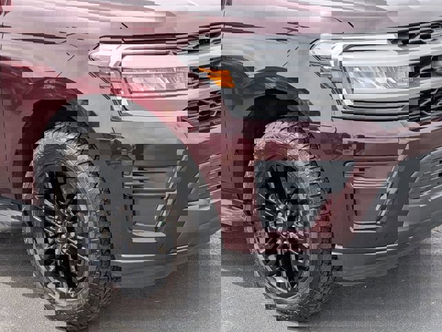 Certified 2024 Ford Expedition XLT image 8